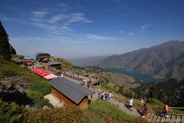 天山天池